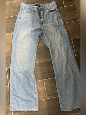 Aeropostale Light Wash High-Rise Straight Leg Jeans